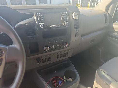 Used 2018 Nissan NV 2500 SV RWD image 5