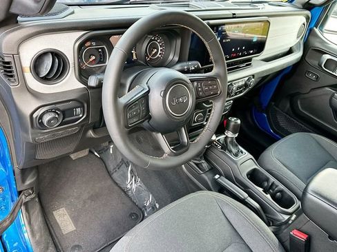 Used 2024 Jeep Wrangler Sport S image 9