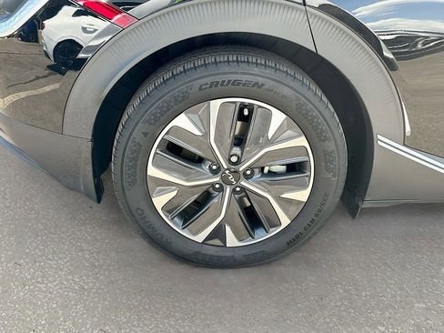Used 2024 Kia EV6 Light RWD image 30