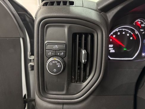 Used 2022 Chevrolet Silverado 1500 Custom w/ Safety Confidence Package RWD image 15