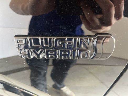 Used 2023 Toyota RAV4 SE w/ Weather & Moonroof Package image 38