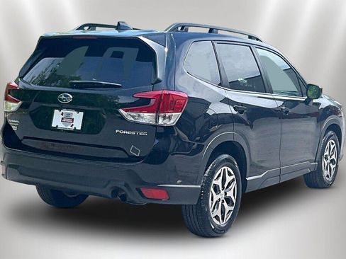 Certified 2024 Subaru Forester Premium AWD/4WD image 5