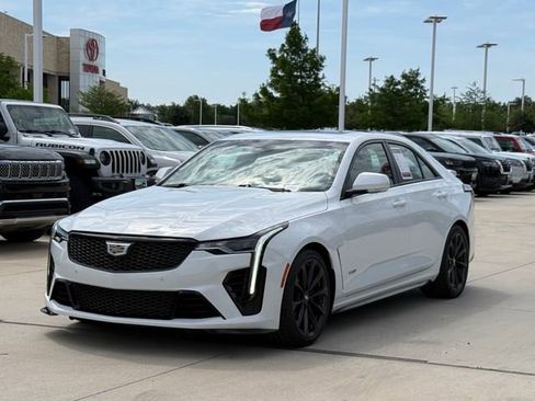Used 2023 Cadillac CT4 V Blackwing RWD image 7