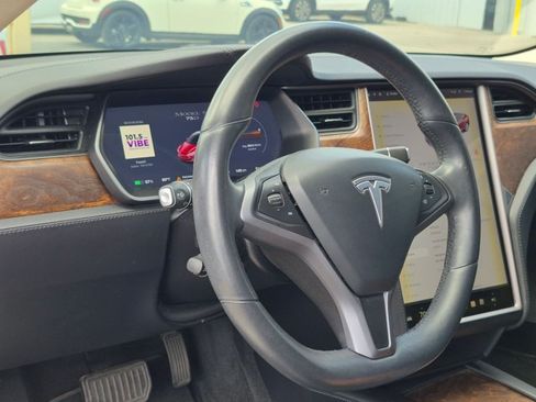 Used 2018 Tesla Model S 75D AWD/4WD image 3