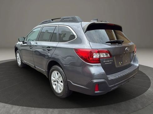 Used 2018 Subaru Outback 2.5i Premium image 7