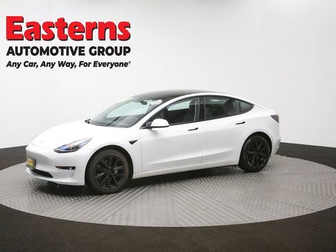 Used 2023 Tesla Model 3 Standard Range image 54