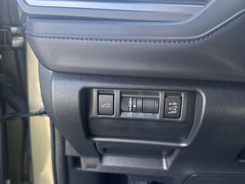 Used 2025 Subaru Forester Limited image 26