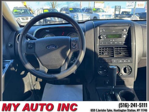 Used 2010 Ford Explorer Sport Trac XLT image 12