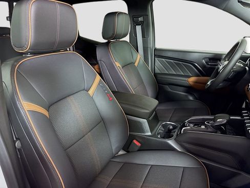 New 2026 GMC Canyon AT4 image 28