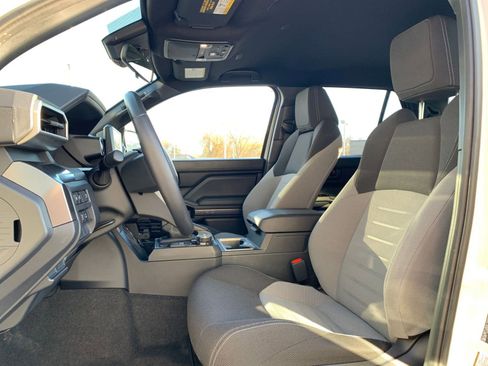 Used 2025 Toyota 4Runner TRD Off-Road image 27