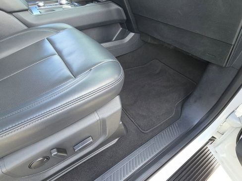 Used 2024 Ford Expedition Max XLT AWD/4WD image 13