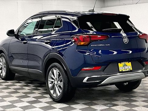 Used 2023 Buick Encore GX Essence w/ Experience Buick Package image 2