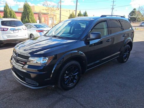 Used 2020 Dodge Journey SE w/ Blacktop Package image 3