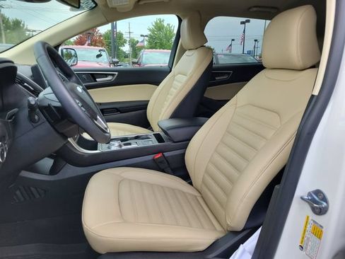Used 2024 Ford Edge SEL w/ Convenience Package AWD/4WD image 9