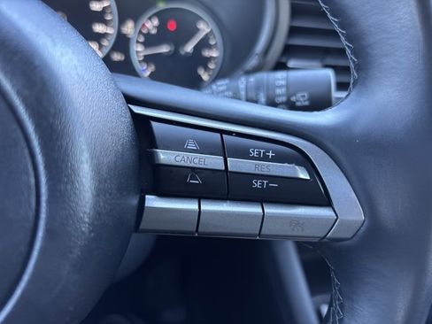 Used 2023 MAZDA MAZDA3 s image 24