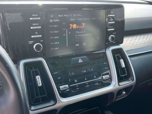Used 2021 Kia Sorento S FWD image 21