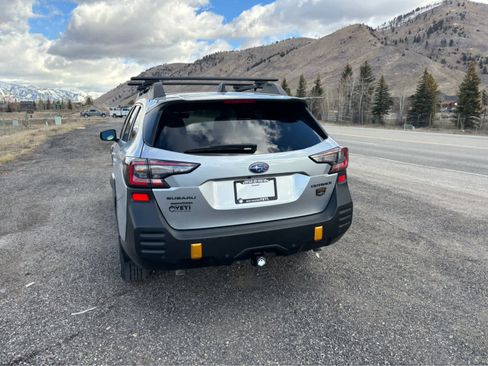 Used 2024 Subaru Outback Wilderness w/ Wilderness Package image 8