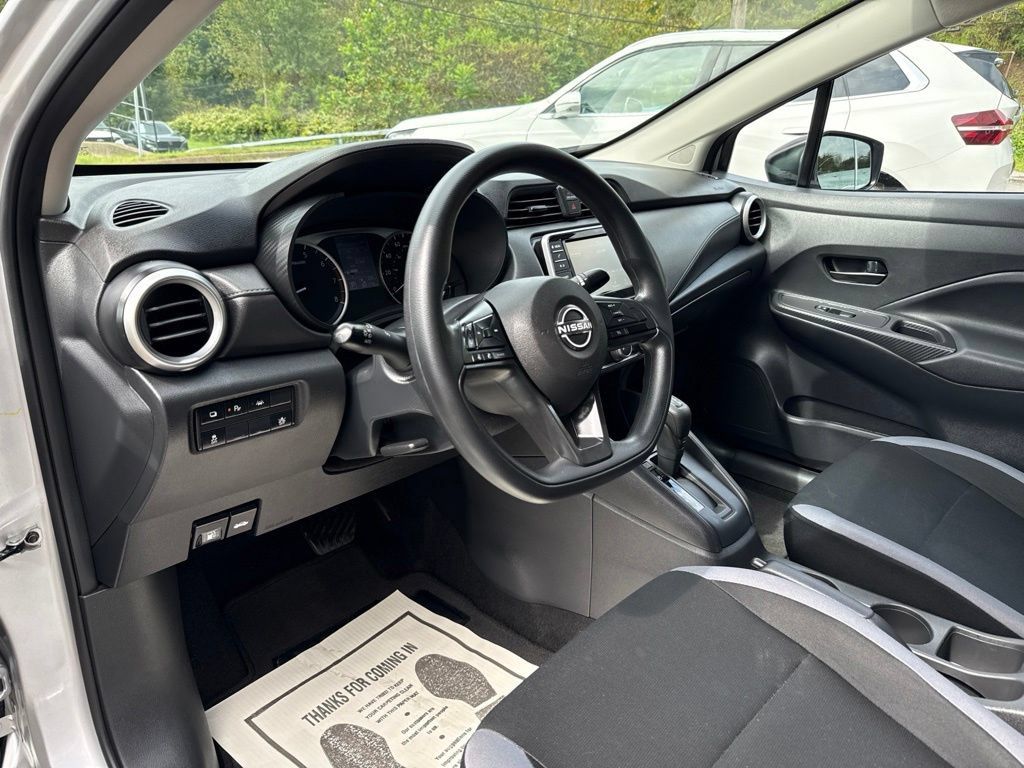 Used 2025 Nissan Versa S w/ Trunk Package FWD image 18