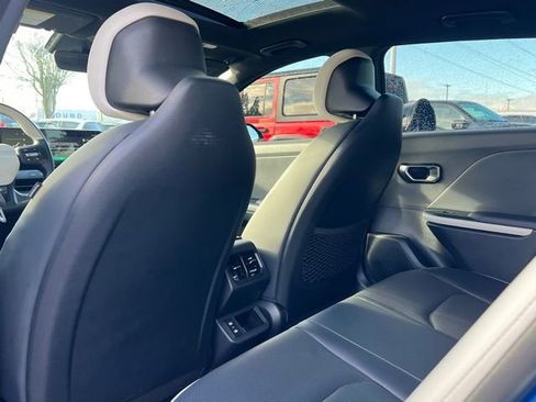 Certified 2025 Kia K4 GT-Line Turbo image 9