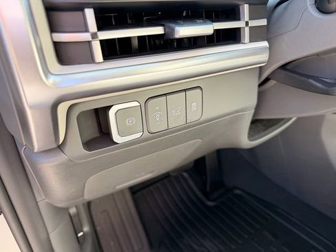 Used 2026 Hyundai Santa Fe SE AWD/4WD image 13