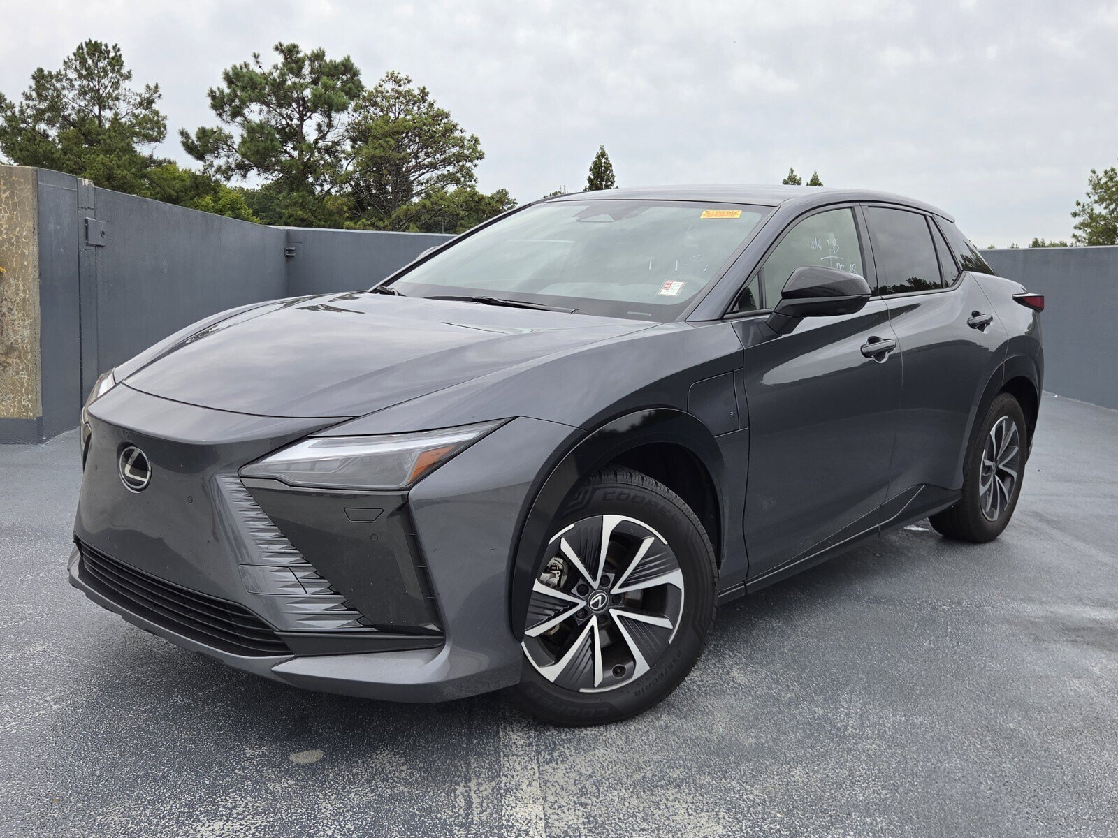 Certified 2024 Lexus RZ 300e Premium w/ Accessory Package (Z1) FWD image 1