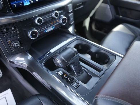 Used 2022 Ford F150 Lariat w/ Equipment Group 502A High image 28