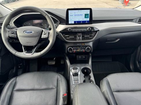 Used 2022 Ford Escape SEL image 9