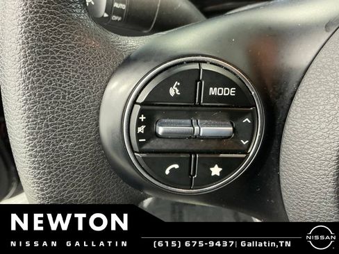 Used 2025 Kia Soul LX FWD image 25