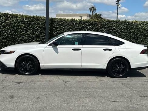 Used 2025 Honda Accord SE image 7