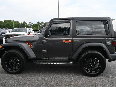 Used 2024 Jeep Wrangler Sport AWD/4WD image 7