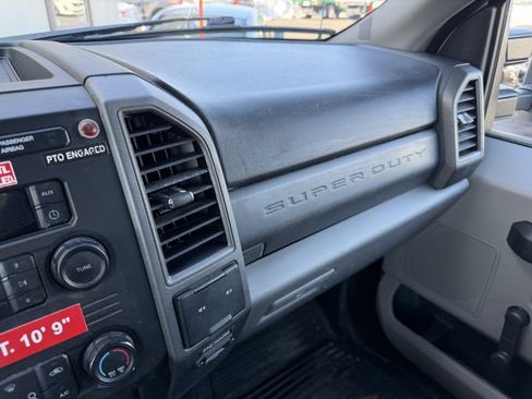 Used 2019 Ford F550 4x4 Regular Cab Super Duty image 14