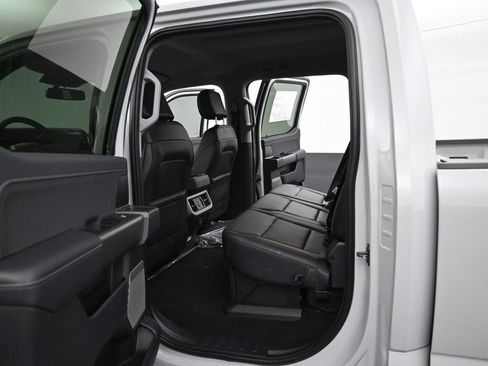 New 2026 Ford F250 Lariat w/ Chrome Package image 24