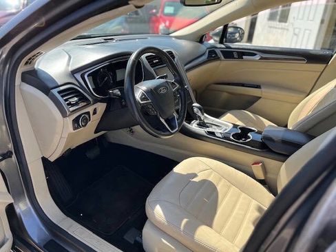 Used 2014 Ford Fusion SE w/ Equipment Group 202A image 7