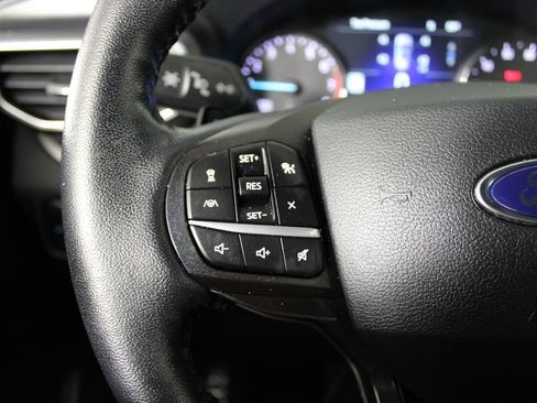 Used 2020 Ford Explorer XLT w/ Equipment Group 202A image 25