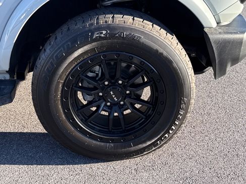 Used 2024 Ford Bronco Outer Banks image 13