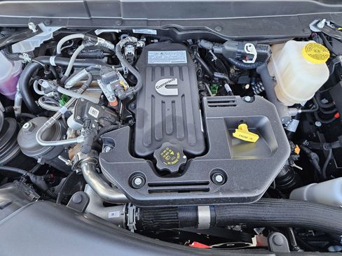 New 2026 RAM 5500 Tradesman w/ Chrome Appearance Group image 27