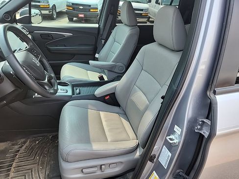 Used 2023 Honda Passport EX-L image 32