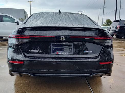 Used 2024 Honda Accord Sport image 7