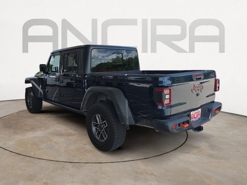 Used 2025 Jeep Gladiator Mojave AWD/4WD image 6