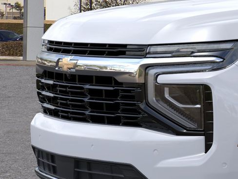 New 2026 Chevrolet Suburban LS RWD image 13