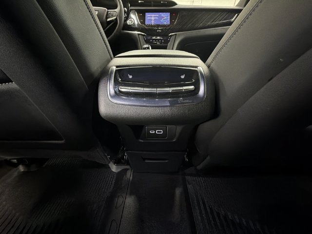 Used 2025 Cadillac XT6 Premium Luxury w/ LPO, Floor Liner Package AWD/4WD image 22