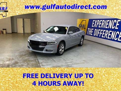 Used 2022 Dodge Charger SXT image 4