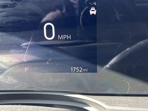 Used 2025 Buick Envista Preferred w/ Convenience I Package image 23