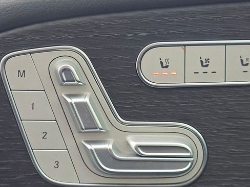 Certified 2022 Mercedes-Benz GLS 450 4MATIC image 6