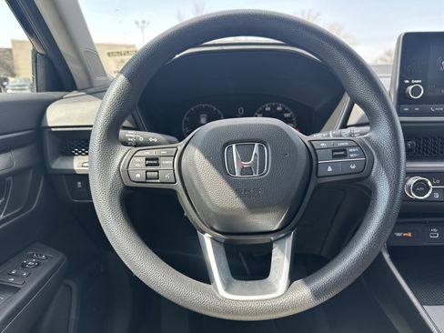Used 2025 Honda CR-V EX image 19