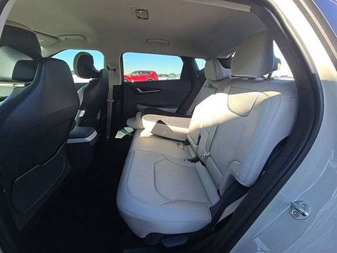 Certified 2024 Kia EV6 Wind w/ Wind Technology Package RWD image 9