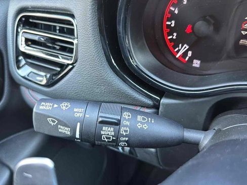Used 2025 Dodge Durango GT RWD image 42
