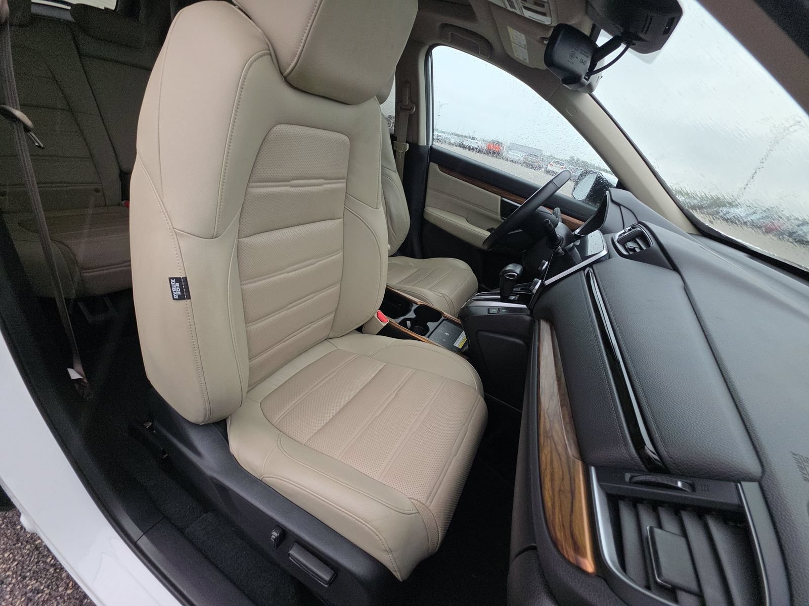 Used 2020 Honda CR-V Touring image 11