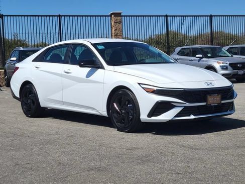 New 2026 Hyundai Elantra SEL FWD image 33