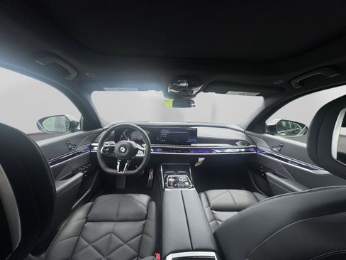 New 2026 BMW 740i RWD image 17